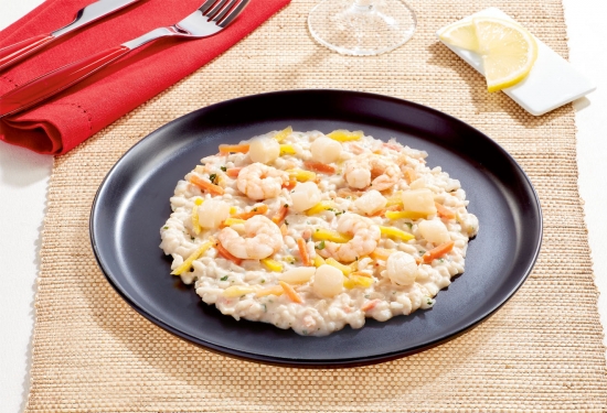Risotto aux petits légumes, crevettes et noix de St-Jacques