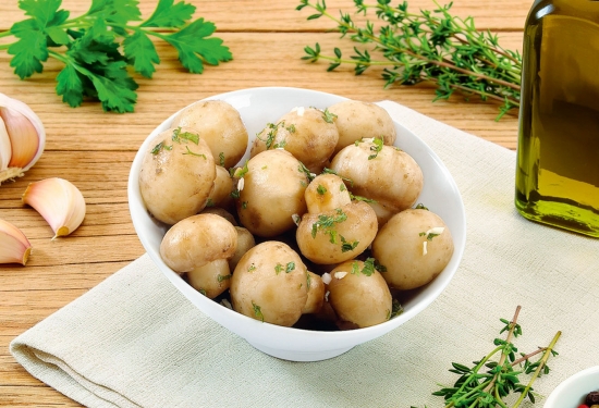 Champignons de Paris entiers